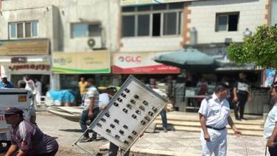 استمرار حملات إزالة الاشغالات بمدينة الشيخ زايد (صور)