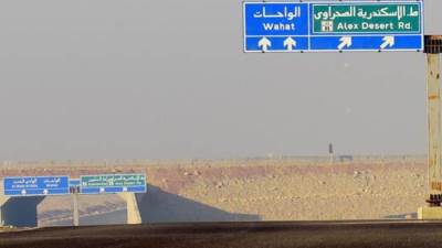 بدء الإغلاق الجزئى لطريق الواحات 7 أيام بسبب أعمال تحويل خط مياه