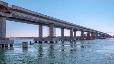 بالصور .. وزير النقل يتفقد محور كلابشة و محور دراو