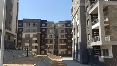 مسئولو «القاهرة الجديدة» يتفقدون مشروعات «الإسكان» الجاري تنفيذها بالمدينة (صور)