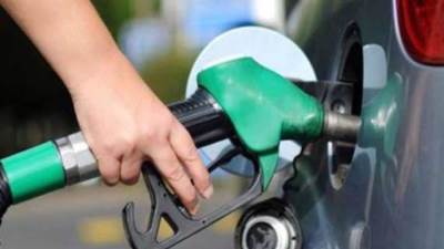 لجنة تسعير البترول تقرر تثبيت أسعار منتجات البنزين بأنواعها الثلاثة