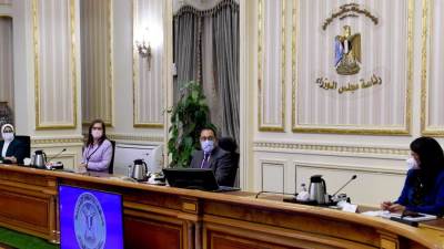 تشغيل السيدات ووسائل تنظيم الأسرة مجانا و«خطبة جمعة» شهريا.. خطة الحكومة لتنظيم الأسرة