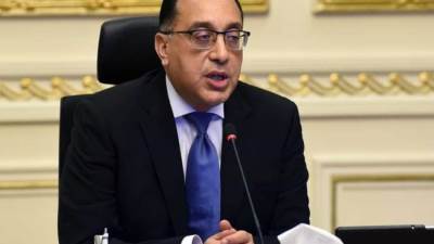 رئيس الوزراء يستعرض جهود الوزارة بشأن  مبادرتي "ابدأ حلمك" و "صنايعية مصر"