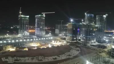 الإسكان: معدل تنفيذ البرج الأيقونى بالعاصمة الإدارية يصل إلى الطابق 49