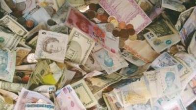 استقرار أسعار العملات اليوم السبت أمام الجنيه المصرى