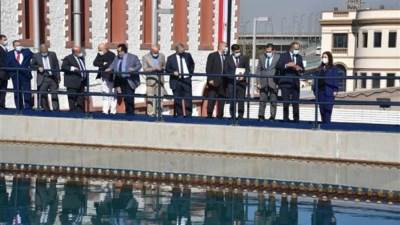 وزيرة الإسكان العراقية تتفقد محطة مياه روض الفرج وتشيد بالمشروعات في مصر