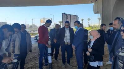 مساعد وزير الإسكان يتفقد مستجدات تطوير الرؤية البصرية أسفل كوبري العبور بـ6 أكتوبر