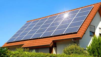 تخصيص 110 أفدنة بالعاشر من رمضان لإقامة محطة طاقة شمسية