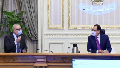 مدبولي يكلف وزير الإسكان بترتيب زيارة لشركات المقاولات لاستكشاف المشروعات بالعراق