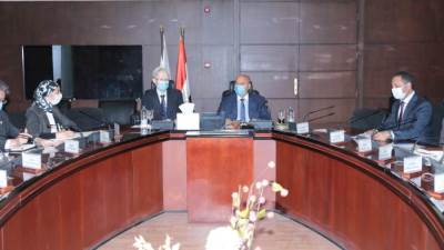 وزير النقل وسفير اليابان يبحثان إعادة تأهيل 35 قطاراً بأسطول الخط الثاني للمترو