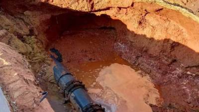 مرافق «دار مصر أكتوبر» سمك لبن تمر هندي.. واتهامات بالفساد لهيئة المجتمعات والجهاز (صور)