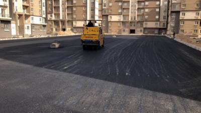 طريق حيوي وشريان للتنمية.. رئيس «أكتوبر الجديدة» يتابع رفع كفاءة «شرق الواحة» (صور)