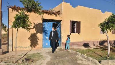 محافظ أسيوط يتفقد قري الظهير الصحراوى لبحث تطويرها