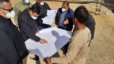 رئيس «6 أكتوبر» يتفقد عدداً من مشروعات الخدمات والطرق بالمدينة (صور)