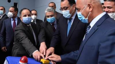 مدبولى: نبني تاريخا جديدا في البنية الأساسية وشبكة النقل الجماعي على مستوى الجمهورية