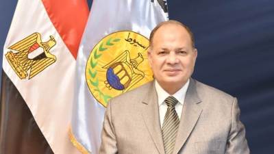 محافظ أسيوط: اعتماد 805 ملايين جنيه لمشروعات الرصف بالمحافظة