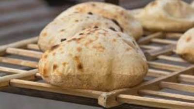 هل ترفع الحكومة سعر رغيف الخبز المدعم بدءاً من الشهر المقبل؟