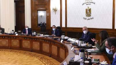 مدبولي يتابع «تطوير القرى».. وحصر أسماء السياسيين ورجال الدين والعلماء بكل محافظة