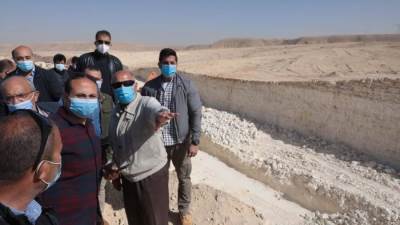 وزير النقل يتابع تنفيذ القطار الكهربائي من حلوان حتى العين السخنة مرورا بالعاصمة الإدارية (صور)