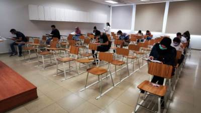 الحكومة: استئناف الدراسة بالفصل الدراسى الثانى والامتحانات المؤجلة 27 الجارى