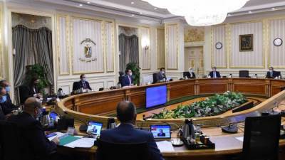 رئيس الوزراء يُكلف بتشكيل لجنة من الوزارات المعنية لتيسير إجراءات التسجيل العقاري