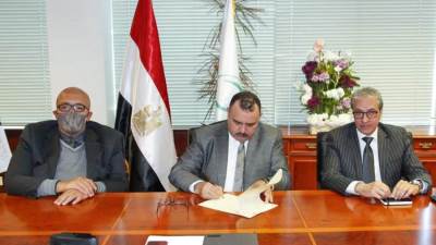 البريد المصري و "ميل امريكا" يوقعان بروتوكول تعاون في مجال الخدمات اللوجستية والتجارة الالكترونية