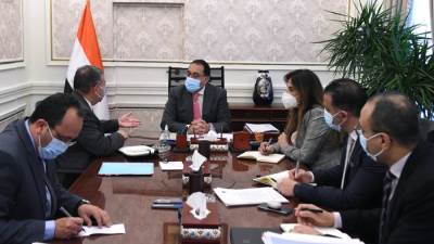 رئيس الوزراء يتابع موقف أراضي قطاع الأعمال المشاركة في المبادرة الرئاسية «سكن كل المصريين»