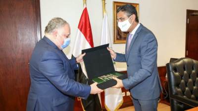 شريف فاروق : البريد المصرى حريص على فتح آفاق التعاون مع جميع المؤسسات