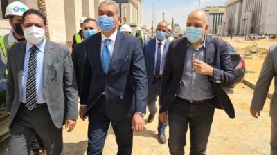 وزير شئون المجالس النيابية يزور مقر الوزارة الجديد بالعاصمة الإدارية