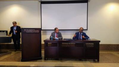 نائب وزير الإسكان: تنمية قدرات العناصر البشرية أفضل وسيلة للحفاظ على استثمارات الوزارة الضخمة