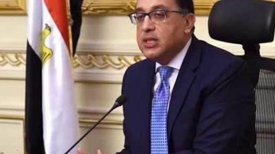 مدبولي يناقش "الاشتراطات البنائية الجديدة" مع وزيري "الإسكان" و"التنمية المحلية"