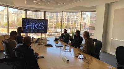 صور|| الجزار يجتمع مع مصممي "العلمين الجديدة" في واشنطن