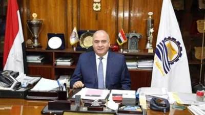 الداودي يتابع أعمال "المقاولون العرب" في 14 قرية بقنا 