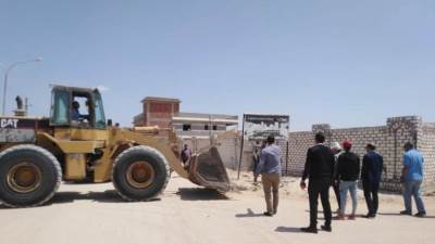 صور|| جهاز "سنفكس الجديدة" ينفذ حملة لإزالة التعديات في "الريف الأوروبي"