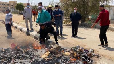 صور|| إعدام 500 شيشة في الشيخ زايد ضمن الإجراءات الاحترازية لمواجهة كورونا