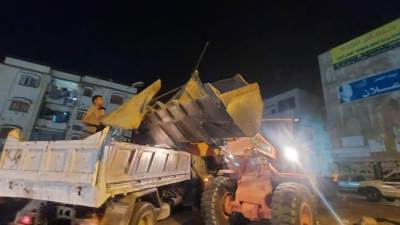 حملة في العبور لمواجهة ظاهرة الباعة الجائلين ورفع الاشغالات