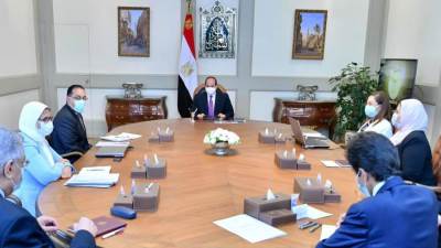 السيسي يوجه بتحقيق التوازن بين معدلات النمو السكاني والاقتصادي