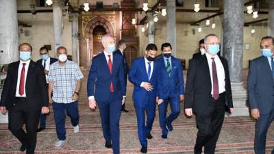 وزير الشباب والرياضة الروسي يزور مجمع الأديان