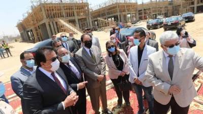 جولة تفقدية لوزير التعليم العالي لمتابعة أعمال إنشاءات الجامعة الأهلية الحديثة