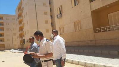 حملة ضبطية قضائية للتفتيش على وحدات الإسكان الاجتماعي المخالفة بـ "بدر"