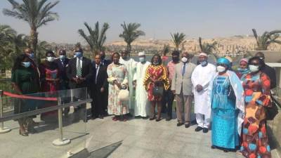 يستقبل المتحف القومى للحضارة المصرية بالفسطاط سفراء الدول الأفريقية وقريناتهم