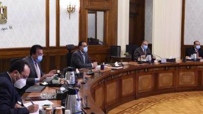 555 مشروعاً قومياً تنفذها الوزارة بتكلفة 144مليار جنيه