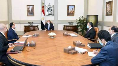السيسي يوجه باستغلال الأراضي السياحية الشاغرة