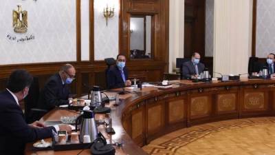 مدبولي يناقش مقترح إنشاء مدينة ترفيهية وثقافية في العاصمة الإدارية الجديدة