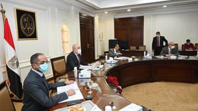 وزير الإسكان يؤكد علي اهمية ترشيد استهلاك المياه والاستغلال الامثل لكل قطرة 