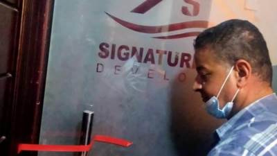 بالصور||تنفيذ 8 قرارات غلق وتشميع ورفع عدادات كهرباء لفيلات مخالفة  بالتجمع الخامس  