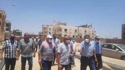 رئيس جهاز ٦ أكتوبر يتفقد سير العمل بالأحياء السكنية ومحاور الطرق بالمدينة