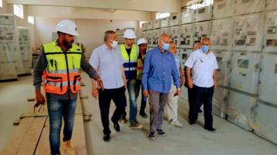 صور|| مسئولو "الإسكان" يتفقدون محطات محولات كهرباء بالعاشر من رمضان