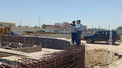 مسئولو"الإسكان" يتابعون تنفيذ مشروعات البنية الأساسية بالنوبارية الجديدة وشمال خليج السويس