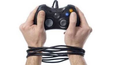 بالفيديو.. خبير معلوماتي يُقدم نصائح لتجنب الألعاب الإلكترونية الخطيرة